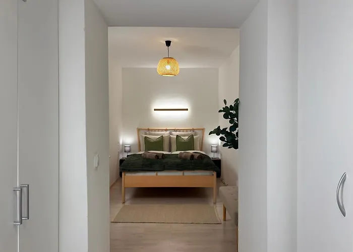 - Bright 70m2 - 2 Min Metro