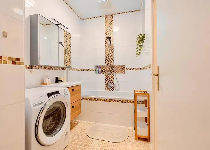 - Bright 70m2 - 2 Min Metro Apartamento